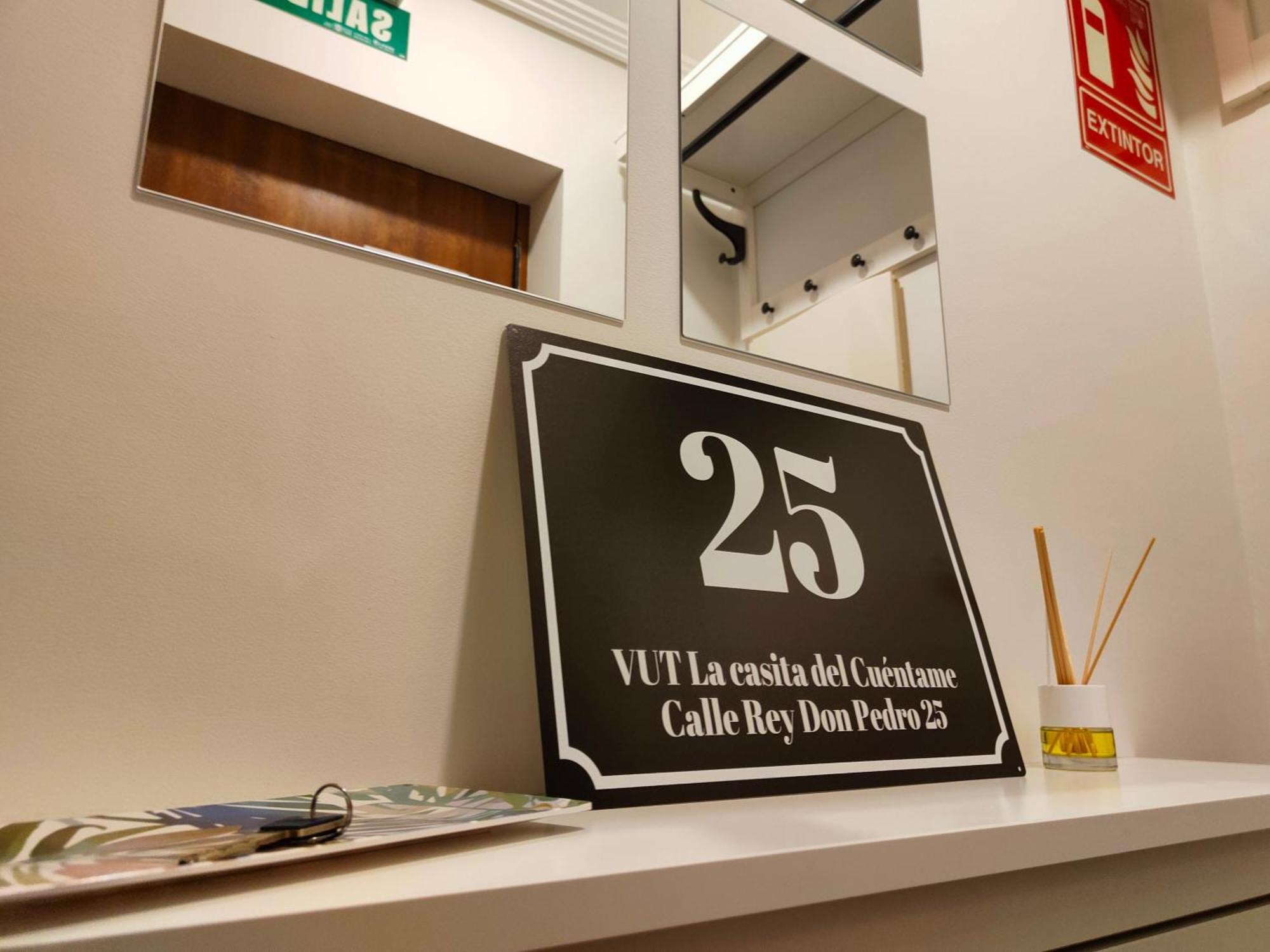 Vut La Casita Del Cuentame Apartment บูร์โกส ภายนอก รูปภาพ